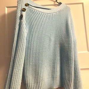 Sweater basically new! Super cute! Size small